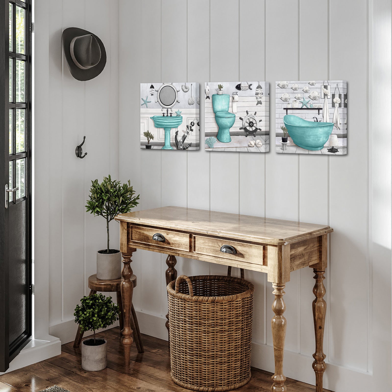 Coastal-Themed Bathroom
